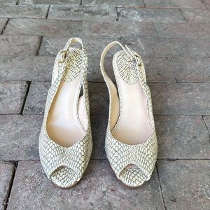 Cole Haan "Carma Air" embossed leather slingback pumps - size 7.5 B